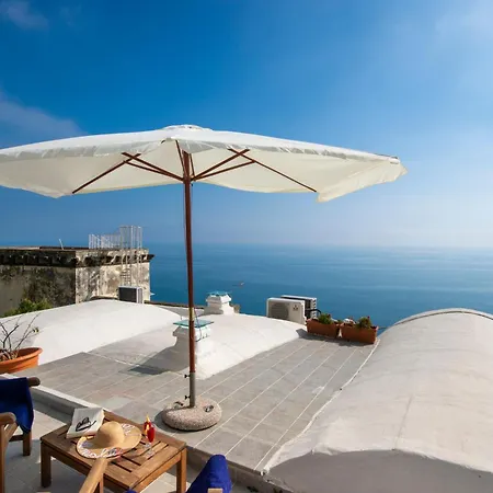 La Casa Accanto Tatil Evi